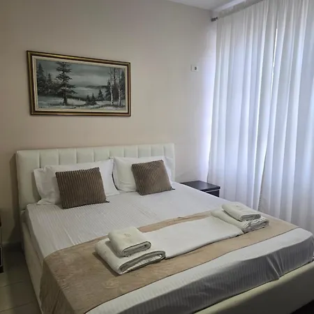 Raphael Old Bazaar Apartament Tirana
