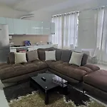 Raphael Old Bazaar Apartment Tirana